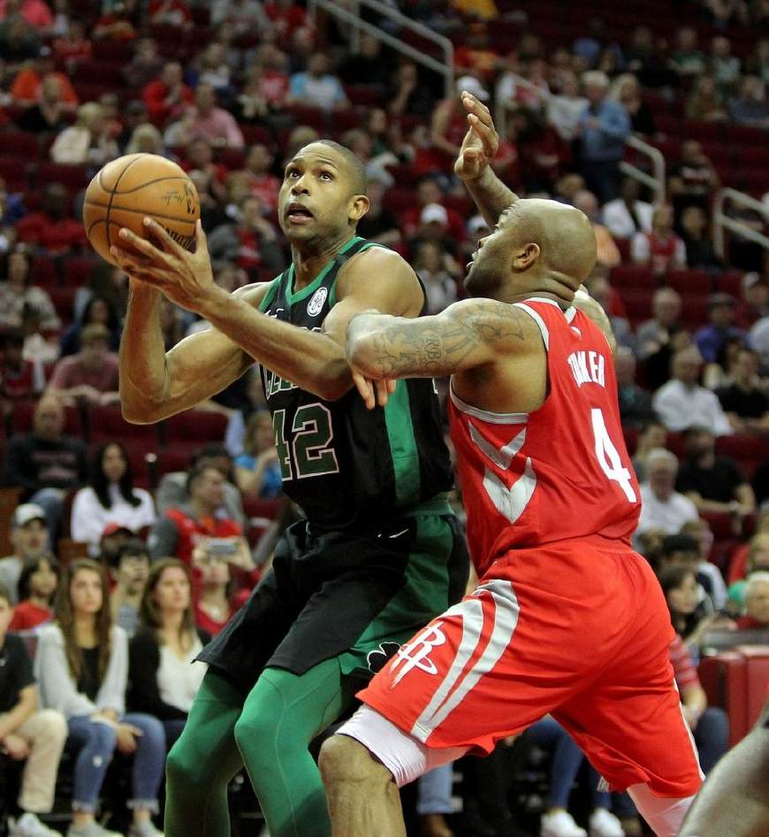 关于意大利杯集结日再迎强敌，密尔沃基雄鹿外线爆发，主帅态度：更衣室稳定，球探报告显示潜力的信息