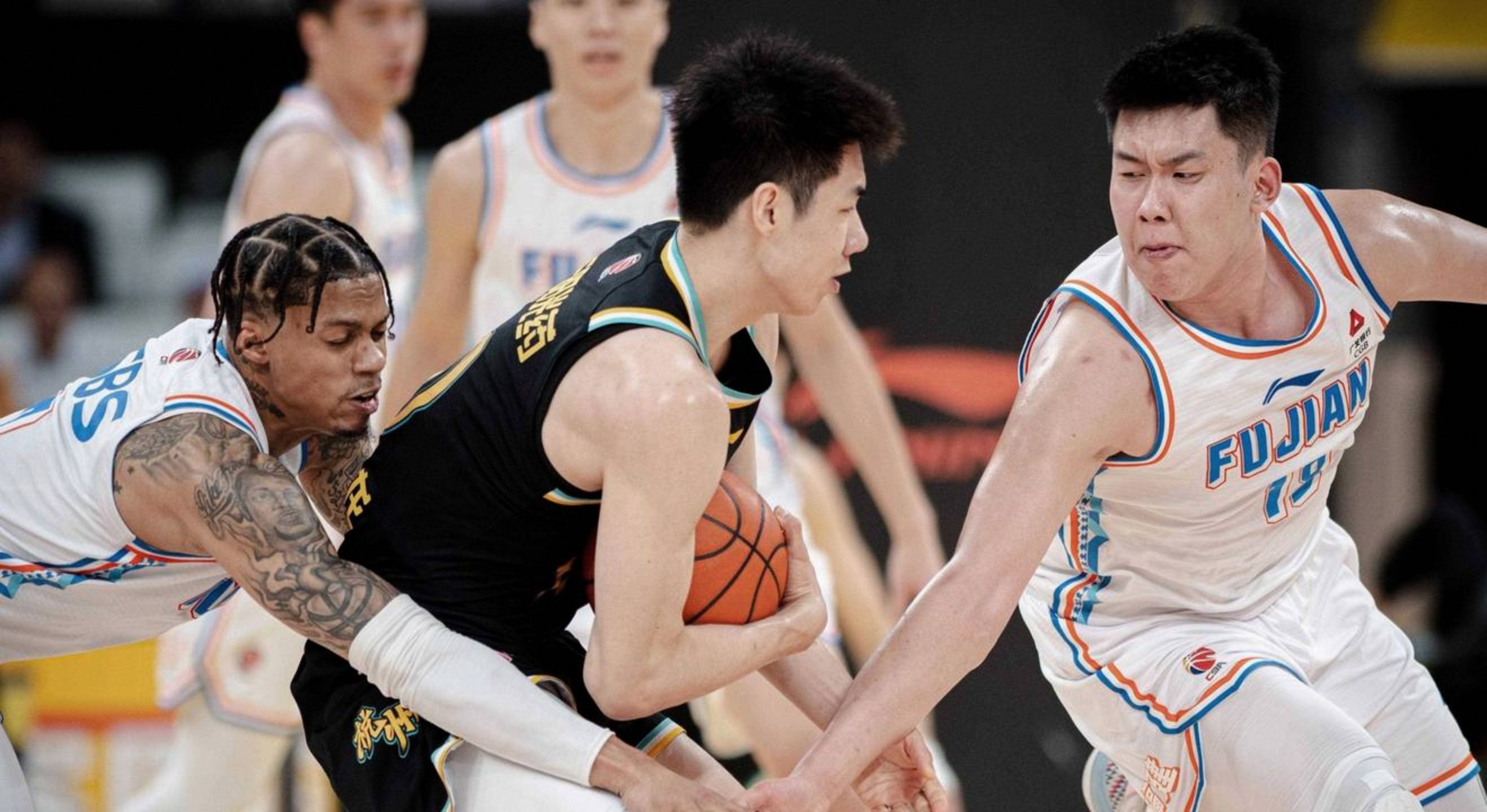 包含集结日突围战来临；广厦男篮围绕意甲造点机会；话题不断；纪律约束更严格的词条-爱游戏